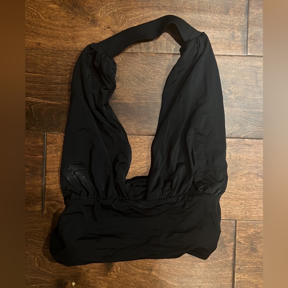 Edikted Halter Top